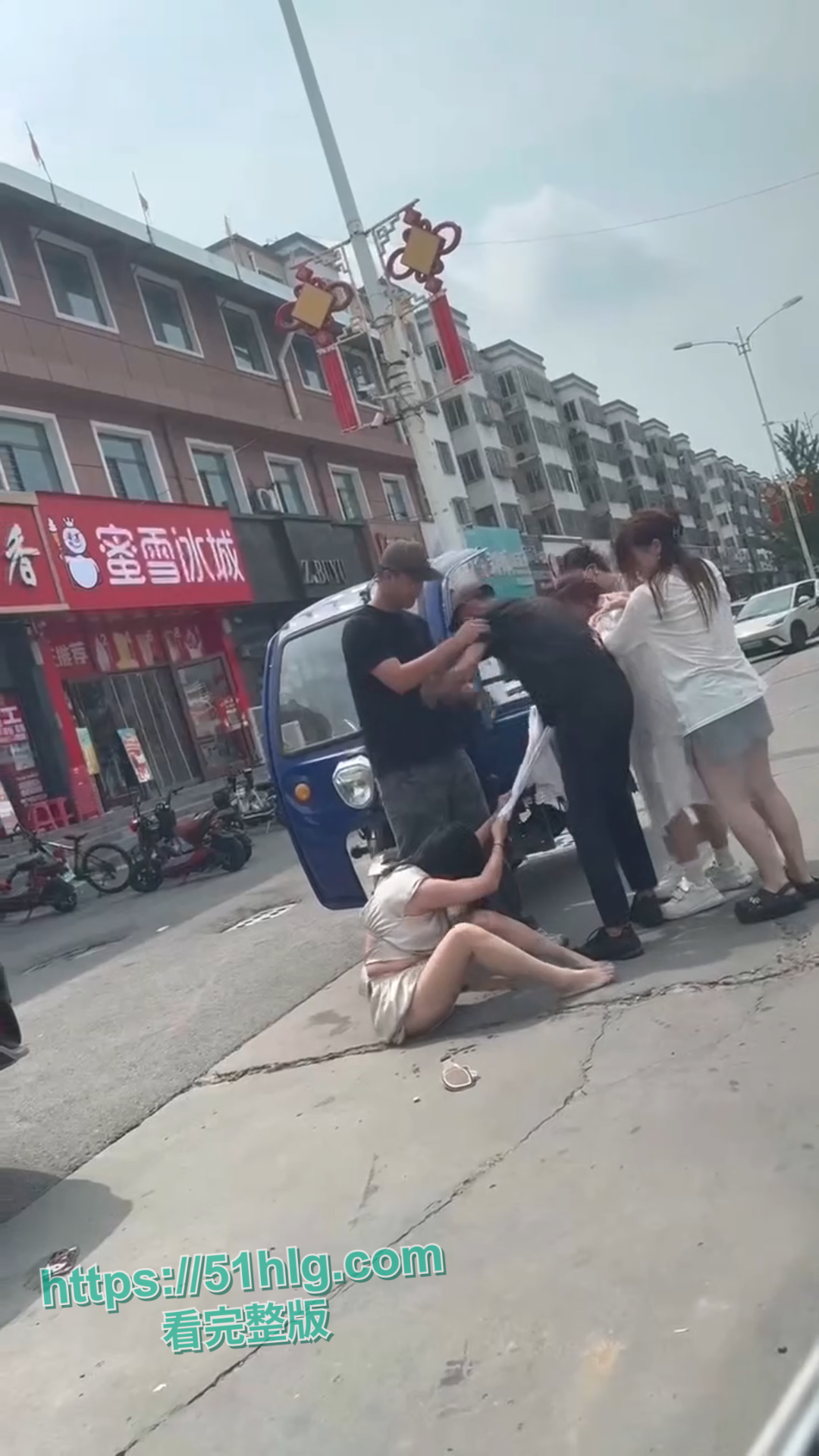 原配在派发传单