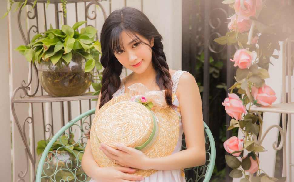 越南环球小姐Mỹ Linh Đồng不雅视频外泄，与富豪亲密画面遭曝光