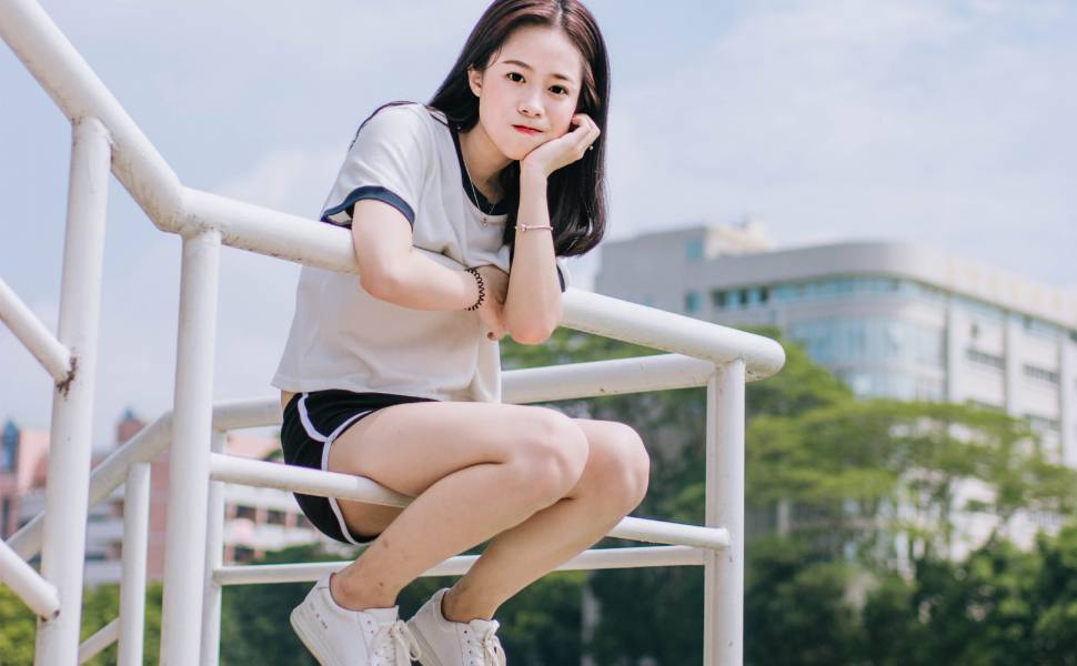 网友炸锅！抖音2600万粉旅游博主蓝战非南非遭绑架内幕：同胞策划，持刀劫持5小时逼网贷取精