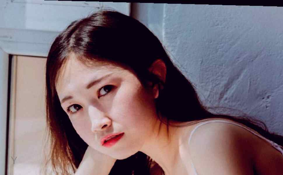 广东小伙约炮遭翻车：网上萝莉软妹，线下粗腿大妈——连夜劝退，毛没拔到