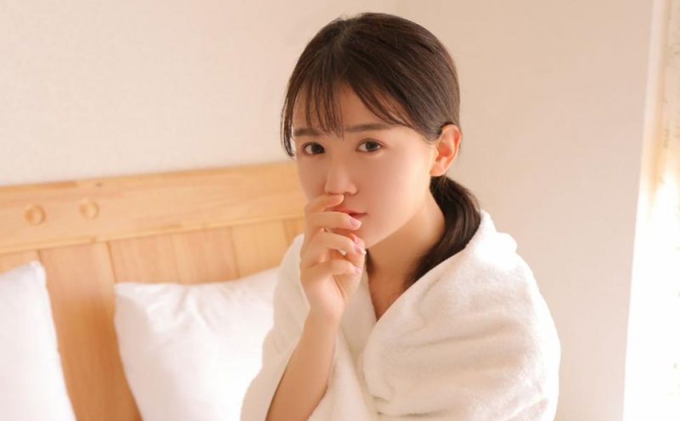 反思：日奈娇“见习魔女”私拍，童颜巨乳背后是文化失序？
