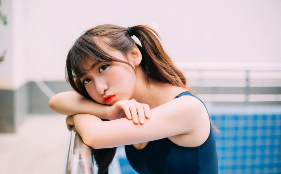 网友热议：青春期儿子偷看母亲聊天记录后竟发生这种事？手机自拍视频疯传